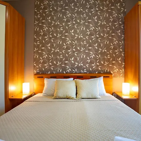 Rab Centar Due Palit