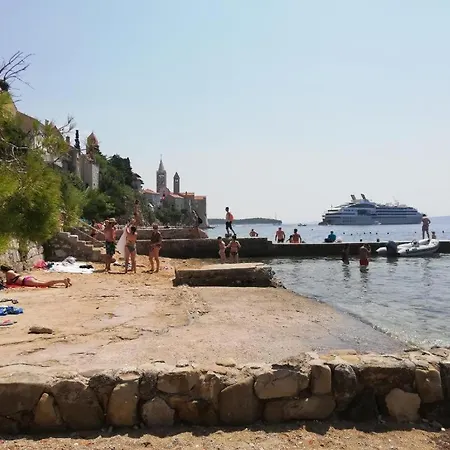 Rab Centar Due Appartement *